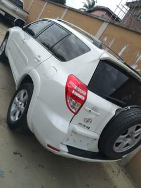 A picture of 2012 Toyota RAV4 limited tokumbo Thumb start Price 12 5m