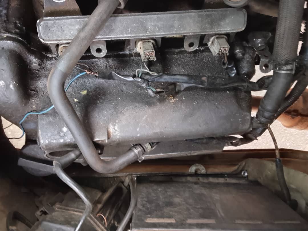 A picture of Suzuki mini bus