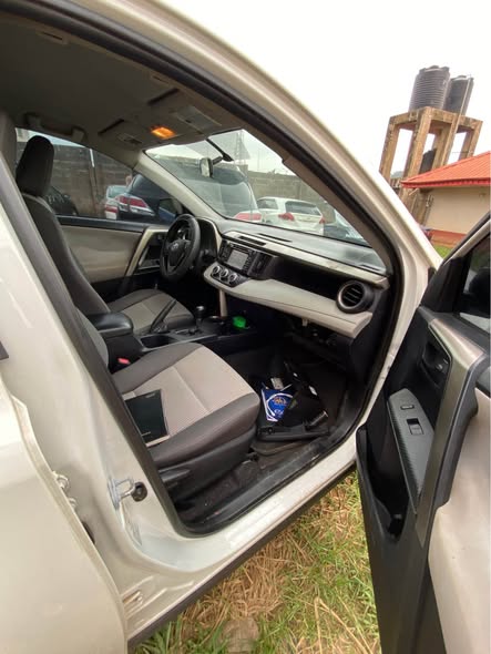 A picture of Toyota RAV4 2016 13 5m