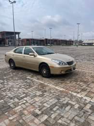 A picture of Super clean Lexus Es 330 2006 available buy nd drive