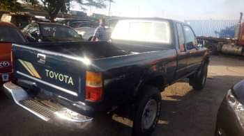 A picture of MANUAL. TOYOTA Hilux pickup 4X4 WHEEL DRIVE. TOKUNBO. ETC. LOCATION