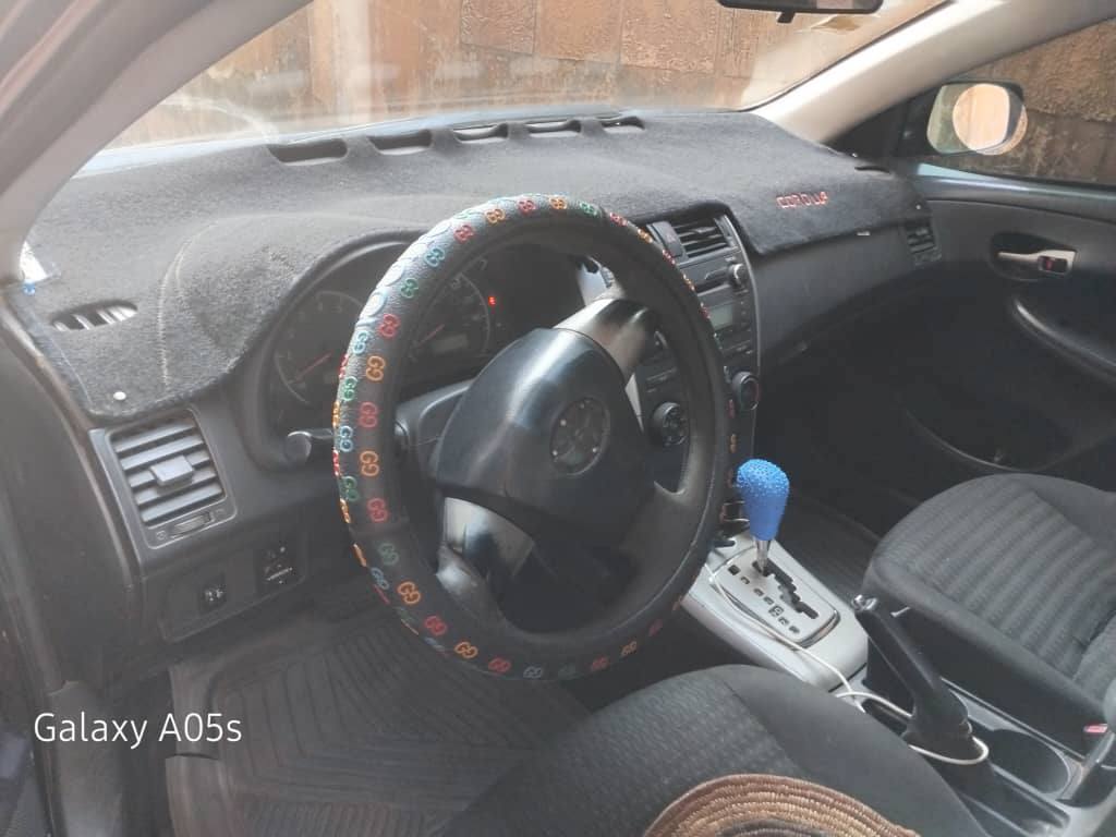 A picture of Toyota corolla 2012