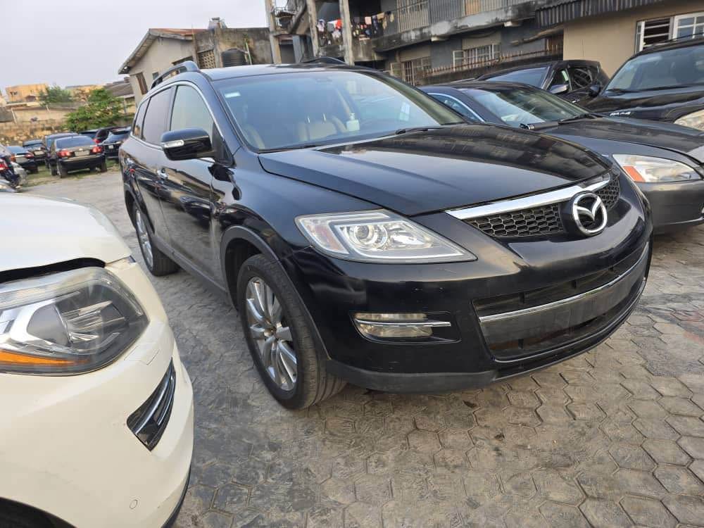 A picture of Mazda CX 9 2009