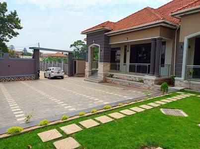 A picture of House for sale in kira Mamerito road at 620m