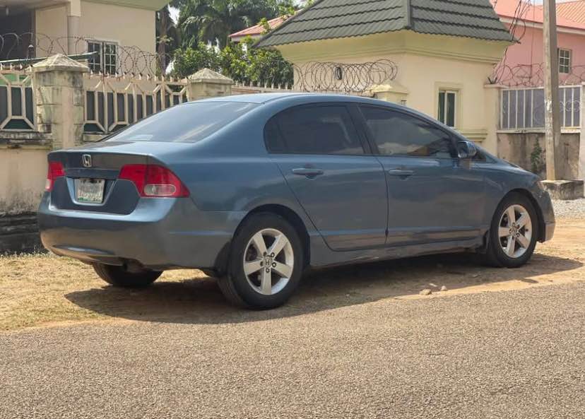 A picture of HONDA CIVIC