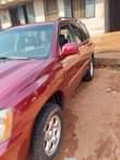 A picture of 04 Toyota Highlander