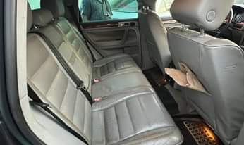 A picture of V Wagen Tourage 2005 08025508383