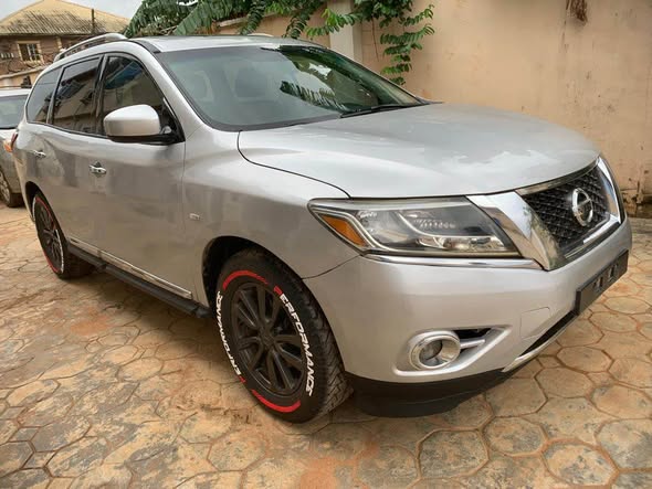 A picture of 2015 TOKUMBO STANDARD NISSAN PATHFINDER 08139537333