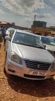 A picture of Premio 2006 model 17 7m call 0706260442