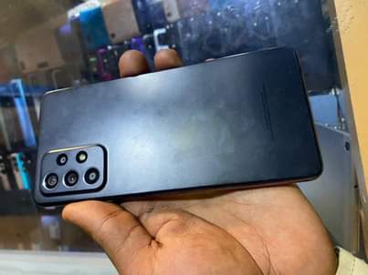 A picture of Samsung Galaxy A52