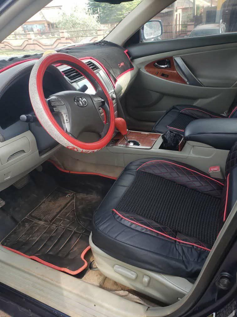 A picture of Toyota muscle 010
