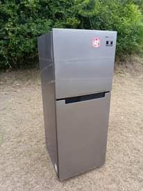 A picture of Samsung fridge double door inagandsha Sana na kupoza vzr bei