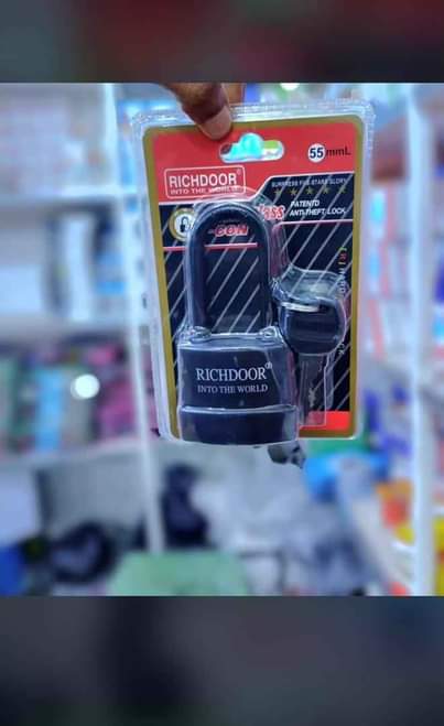 A picture of Padlocks