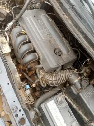 A picture of Toyota Corolla verso 2008 model needs serious buyer with cool