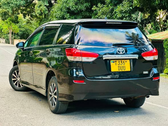 A picture of TOYOTA WISH NEW DUU INAUNZWA ML11 800 000 ENGINE SAFI