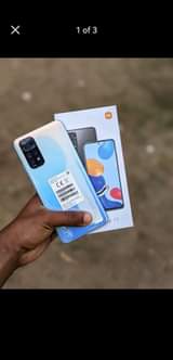 A picture of AM LOOKING FOR REDM NOTE 11 I HAVE CASH IN