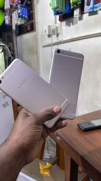A picture of Vivo x7