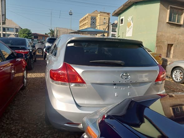 A picture of TOYOTA VENZA USA USED 2012 FULL OPTIONS