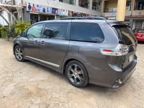 A picture of 2012 Toyota Sienna XLE Extremely Neat Nigerian used Perfect working