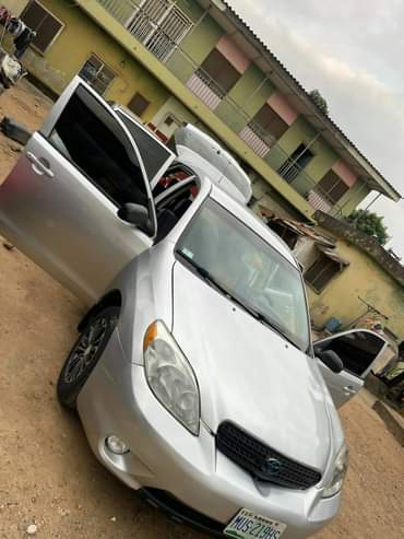 A picture of Tomorrow morning deal 06 Toyota matrix First user Very clean