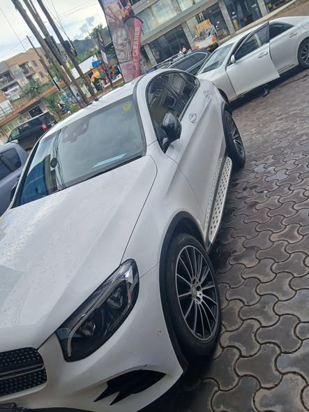 A picture of 2018 Mercedes Benz glc benz