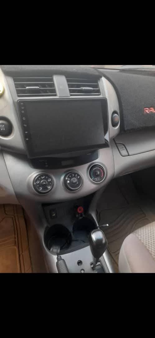 A picture of 2008 Toyota RAV4 2008