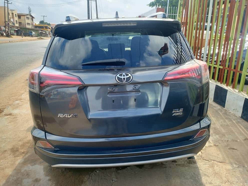 A picture of Super clean Tokumbo Toyota RAV4 XLE 2018 model