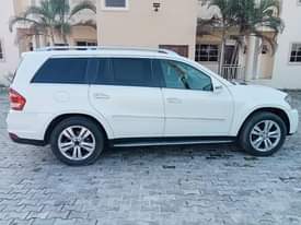 A picture of Nigerian Used Benz GL 450 2012