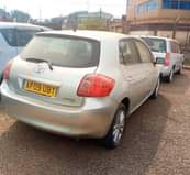 A picture of Toyota Auris manual