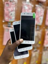 A picture of Oppo A57 gb64 Ram4