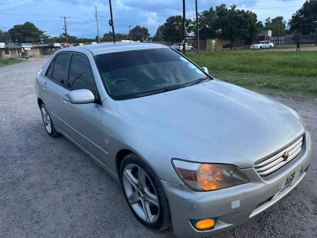 used toyota altezza