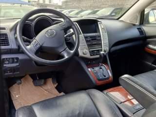 A picture of Lexus RX 350