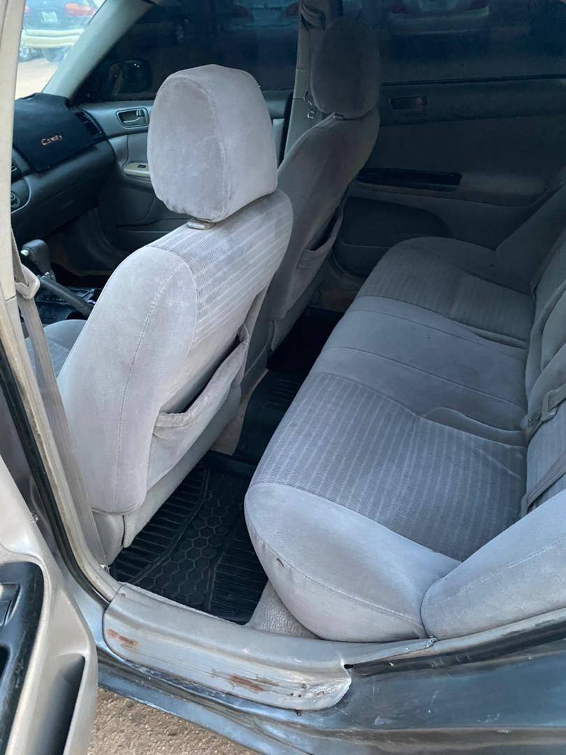 A picture of TOYOTA CAMRY