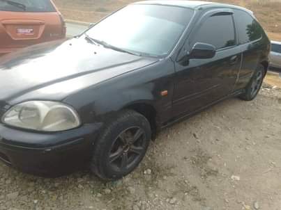 A picture of 2000 Honda civic 2000 Nigerian used
