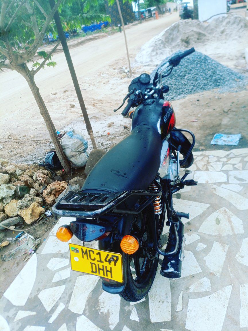 A picture of Bm x 125 gia 5