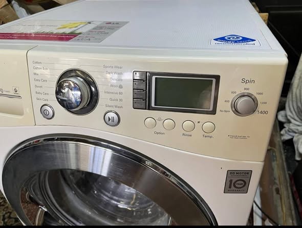 A picture of LG washing machine 11kgs