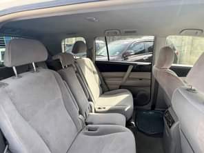 A picture of Brand Toyota Model Highlander Year 2008 Price 6 9M First