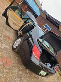 A picture of 09065706072 Powerful Toyota Avalon XLS for inspection and purchase 4