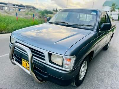 A picture of PICKUP INAUZWA BEI ML 25 PETROL 0712445511