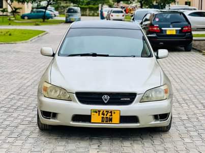 used toyota altezza