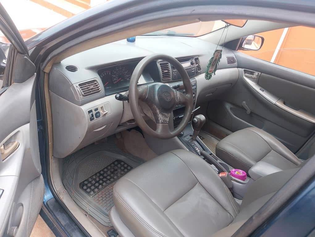 A picture of Distress Deal09069437672 Price is 3.850m. 2004 Corolla