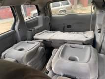 A picture of Toyota Sienna registered perfect engine and gear but the body
