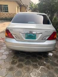 A picture of Toyota Avalon dashboard Engine Gear Ac chilling perfect Interior very