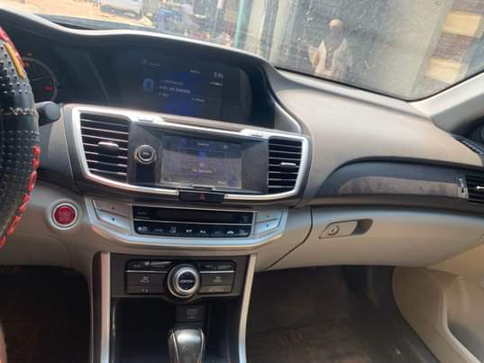 A picture of Honda accord 2013