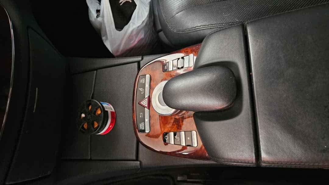 A picture of MERCEDES S550