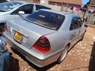 A picture of Benz C200 11Millions 0754863448