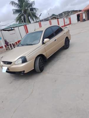 A picture of Nigeria used kia rio Manual drive. 08027883548