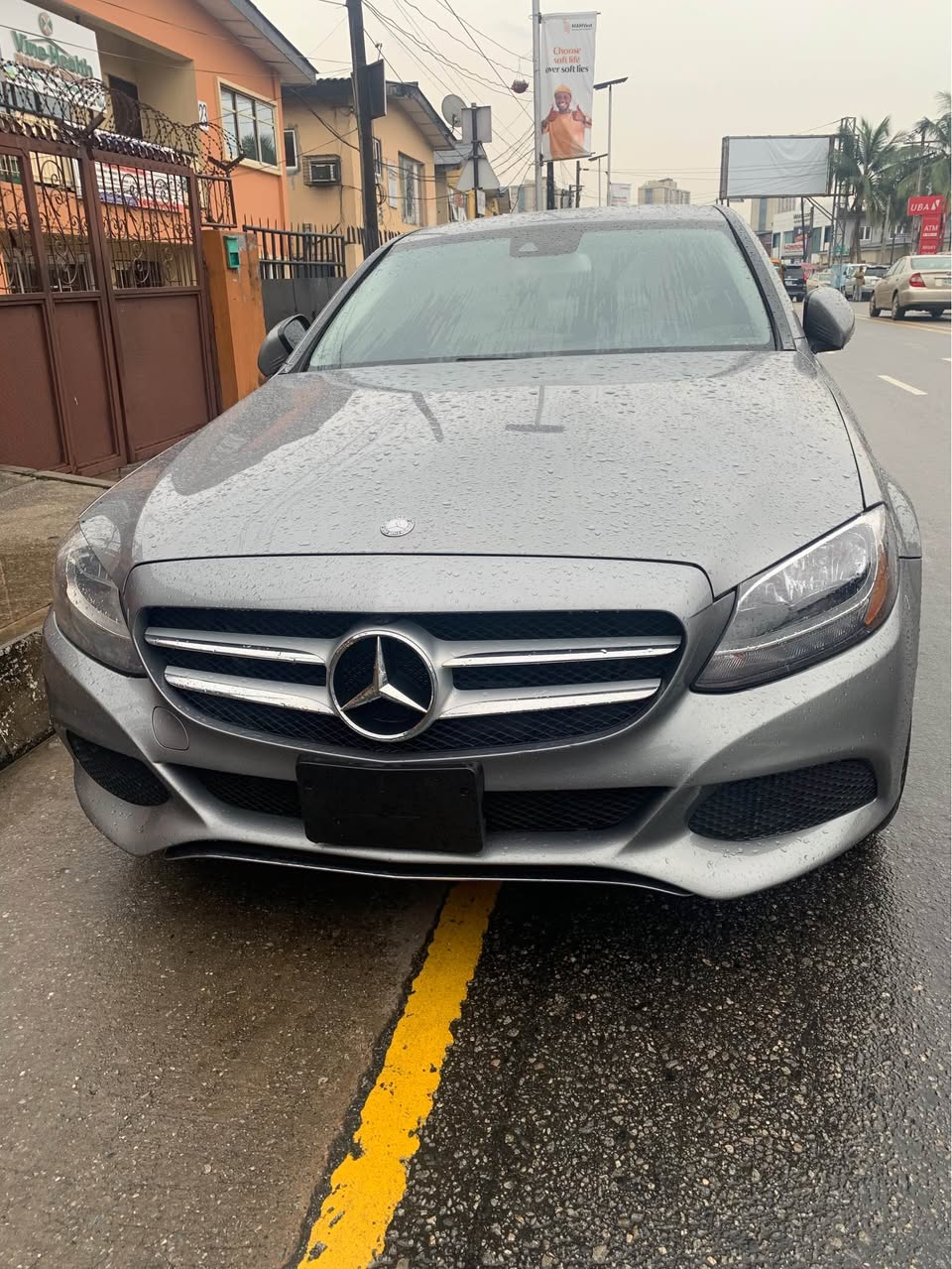 A picture of 2016 Mercedes Benz c class
