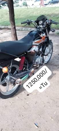 A picture of Pikipiki Zinauzwa Chagua Piga 0774068636