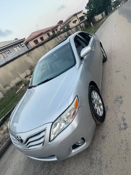 A picture of Camry 2010 XLE